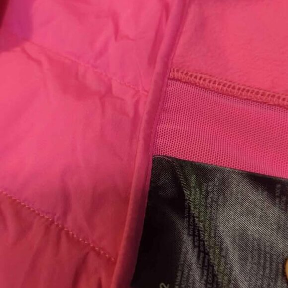 Lululemon Down For It All Vest in Sonic Pink Down Quilted Zip 2 - Picture 5 of 7